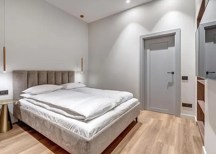 Domillion 1bdr Modern Old Town Retreat So1a דירה וילנה